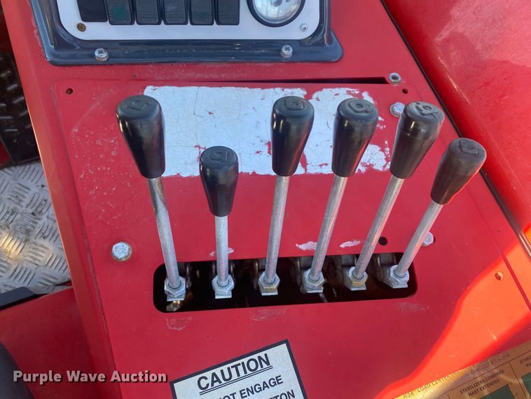 image for item JW9246 2011 Moffett M80BC  forklift