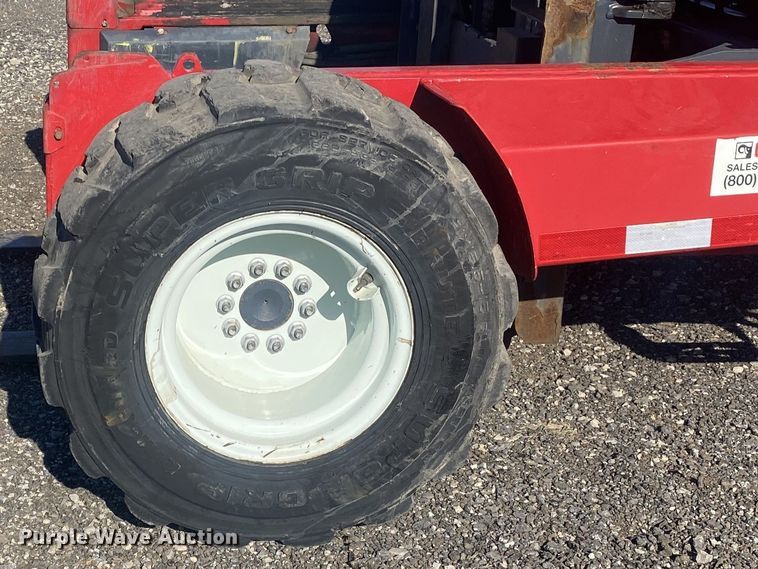 image for item JW9246 2011 Moffett M80BC  forklift