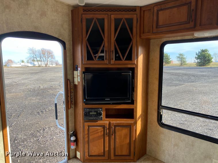 image for item JW9264 2011 Keystone Laredo  camper