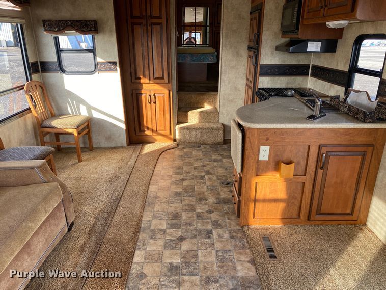 image for item JW9264 2011 Keystone Laredo  camper