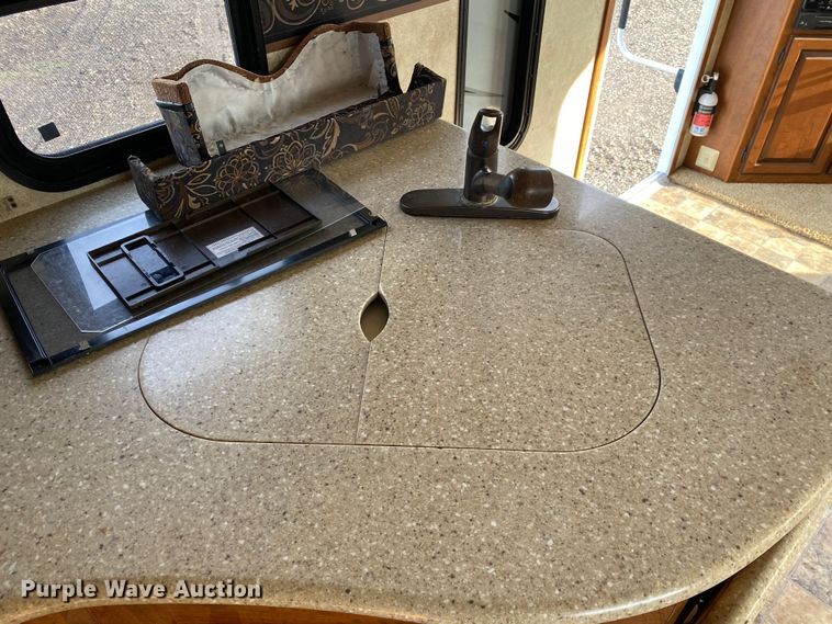 image for item JW9264 2011 Keystone Laredo  camper