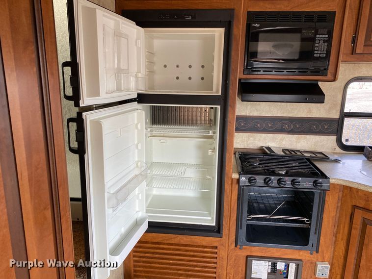 image for item JW9264 2011 Keystone Laredo  camper