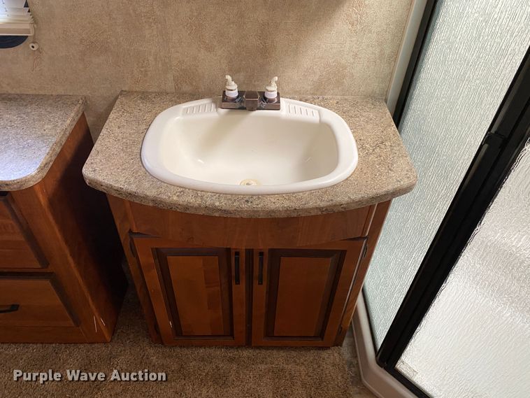 image for item JW9264 2011 Keystone Laredo  camper