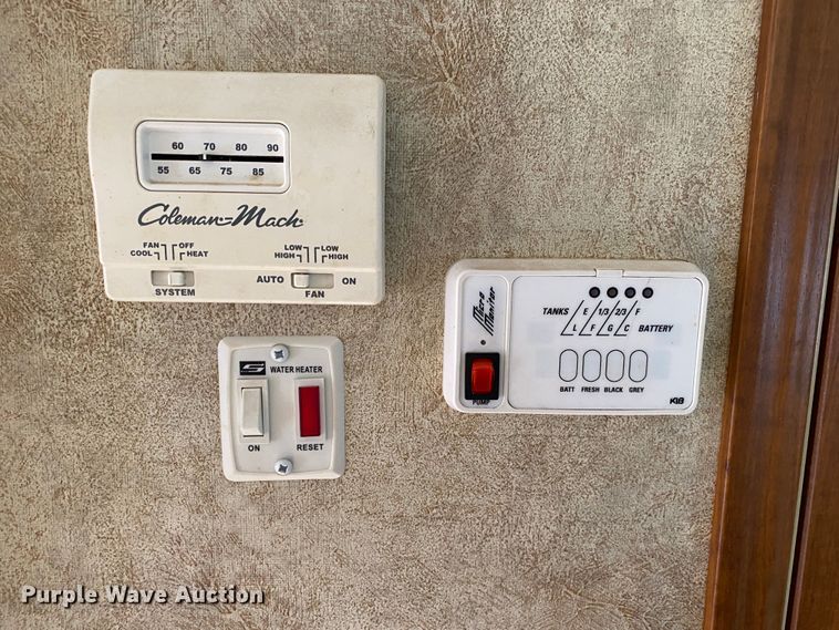 image for item JW9264 2011 Keystone Laredo  camper