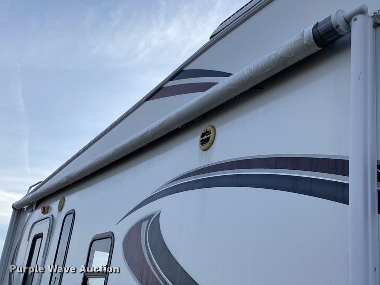 image for item JW9264 2011 Keystone Laredo  camper