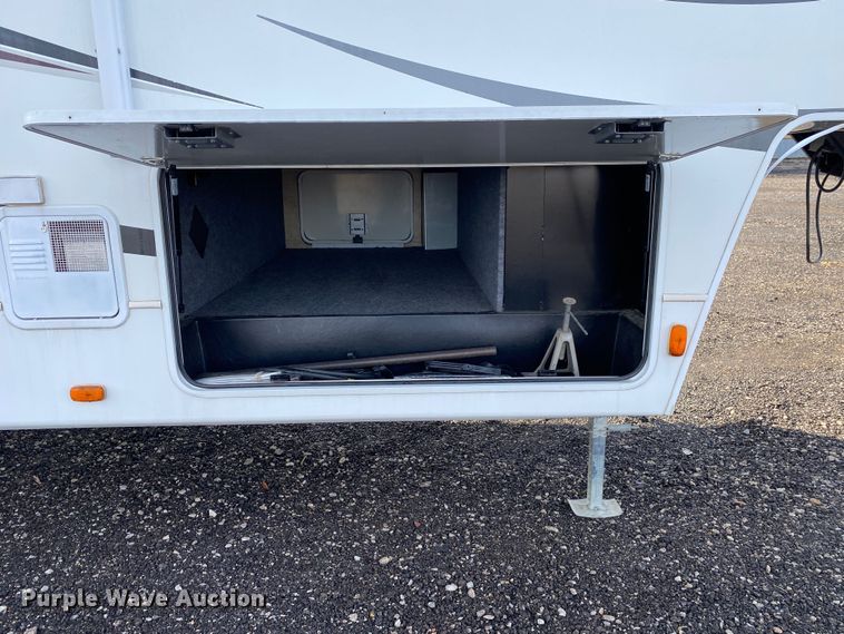 image for item JW9264 2011 Keystone Laredo  camper