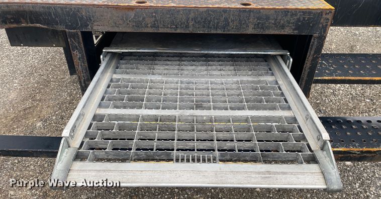 image for item JW9272 2014 International 4300  refrigerated truck