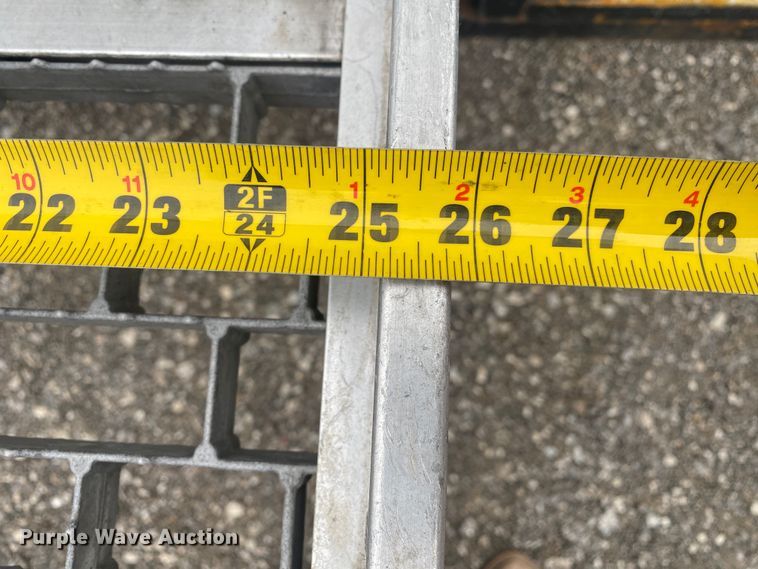 image for item JW9272 2014 International 4300  refrigerated truck