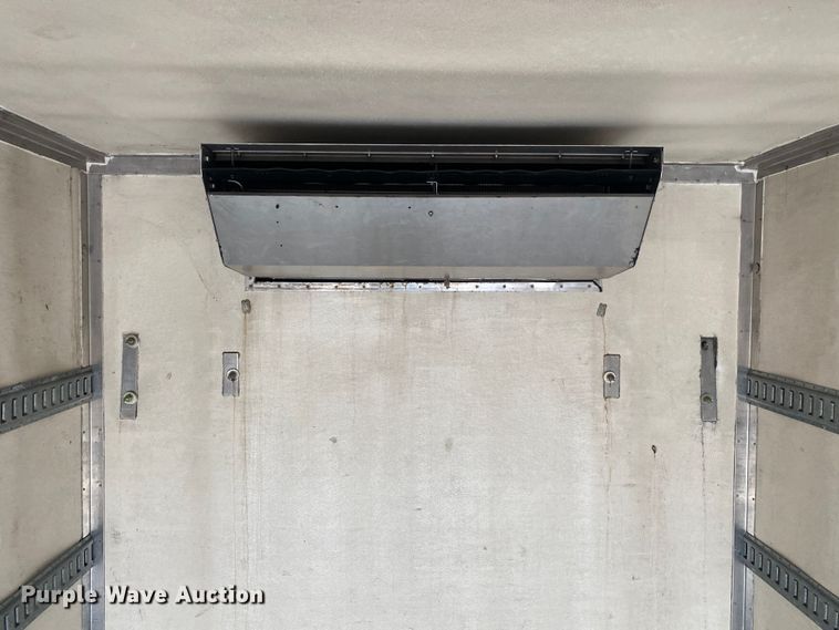 image for item JW9272 2014 International 4300  refrigerated truck