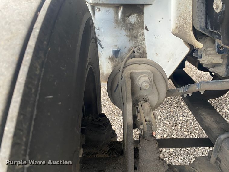 image for item JW9272 2014 International 4300  refrigerated truck