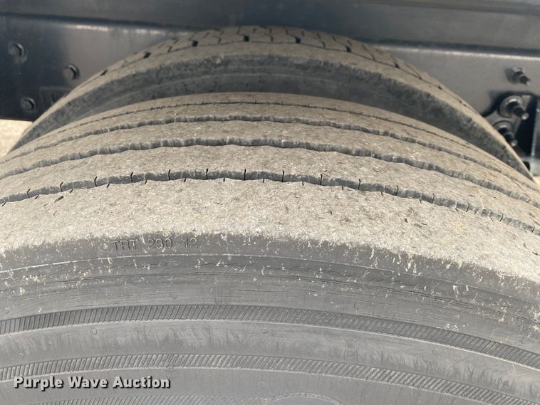 image for item JW9272 2014 International 4300  refrigerated truck