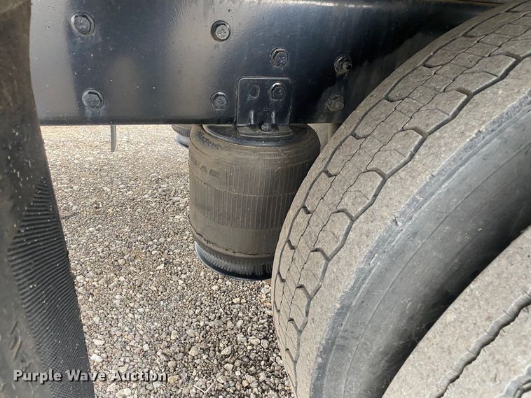 image for item JW9272 2014 International 4300  refrigerated truck