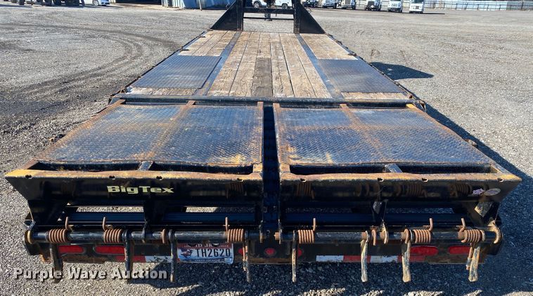 image for item JW9285 2015 Big Tex 25GN  equipment trailer