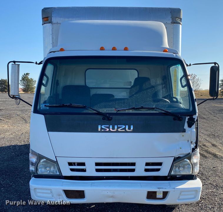 image for item JW9289 2006 Isuzu NPR  box truck