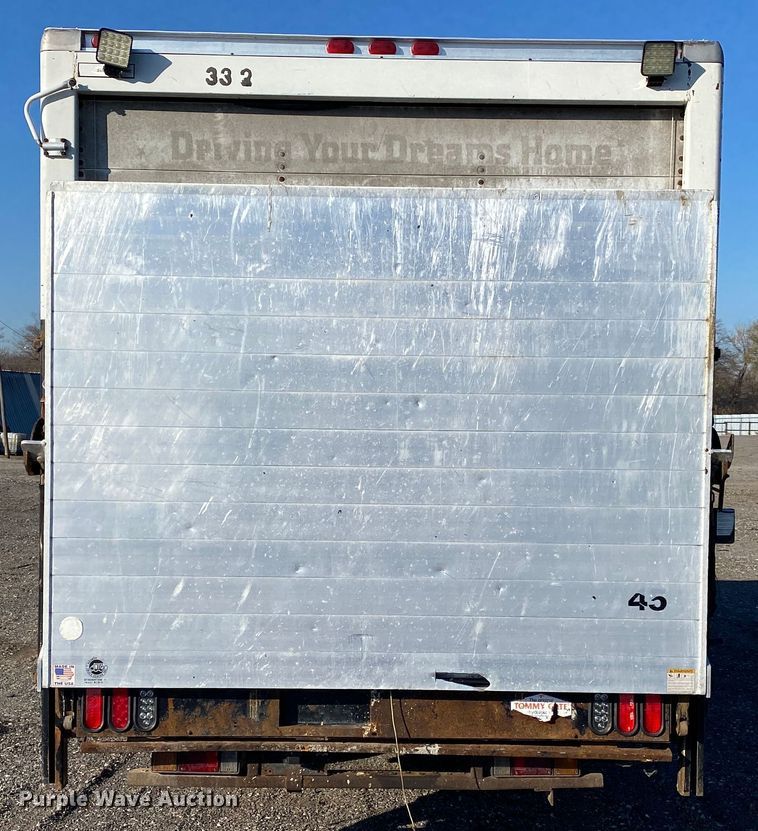 image for item JW9289 2006 Isuzu NPR  box truck