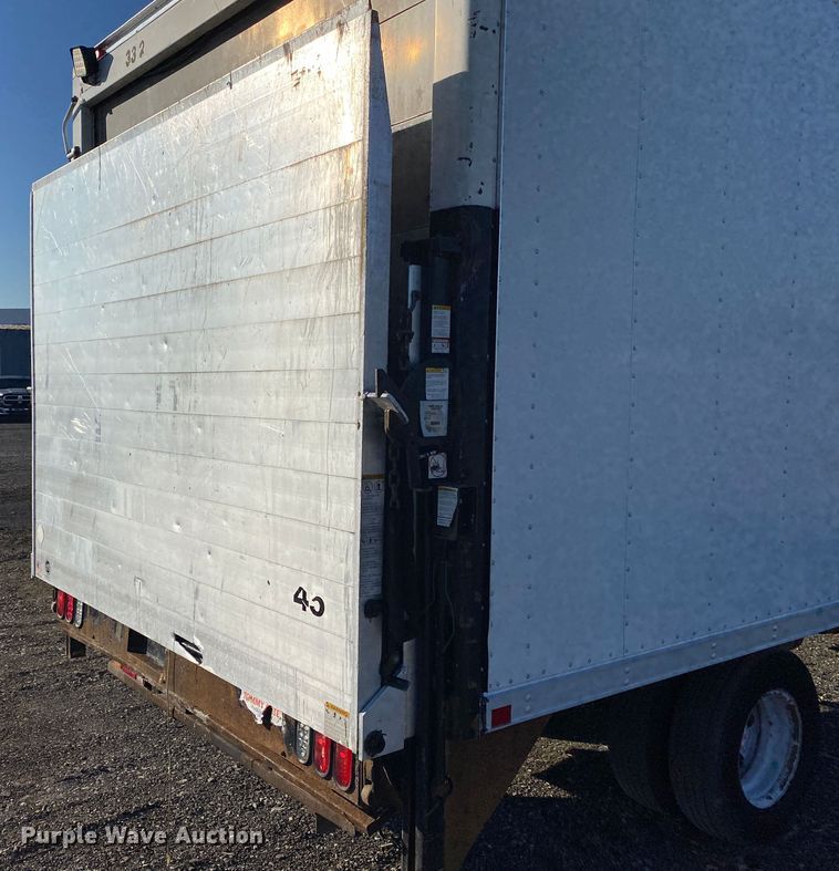 image for item JW9289 2006 Isuzu NPR  box truck