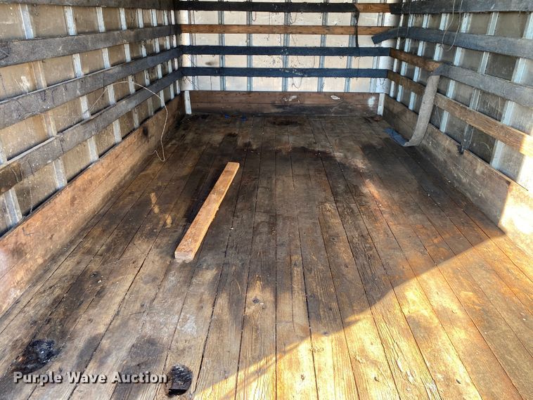 image for item JW9289 2006 Isuzu NPR  box truck