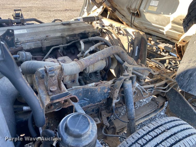 image for item JW9289 2006 Isuzu NPR  box truck