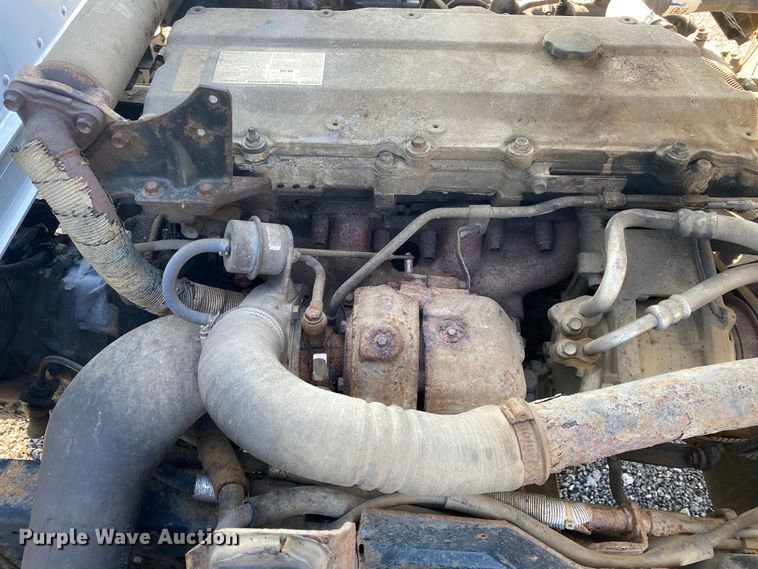 image for item JW9289 2006 Isuzu NPR  box truck