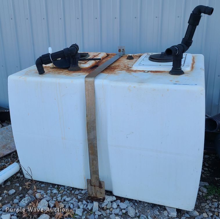 image for item JW9847 Fiberglass tank