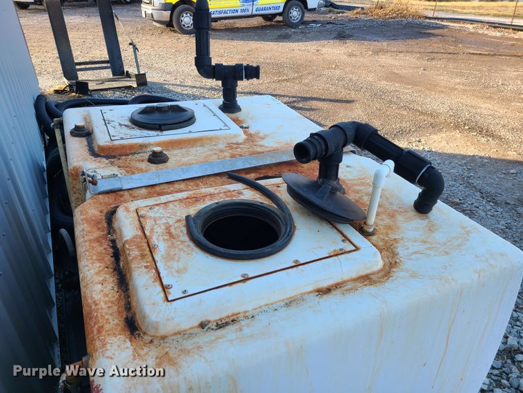 image for item JW9847 Fiberglass tank