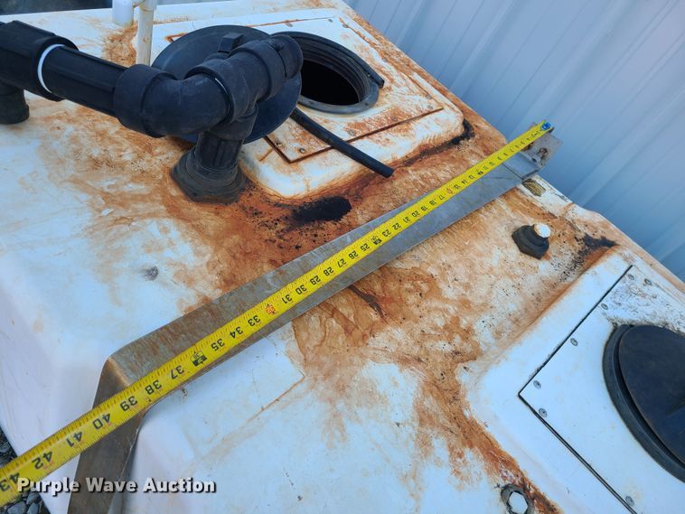 image for item JW9847 Fiberglass tank