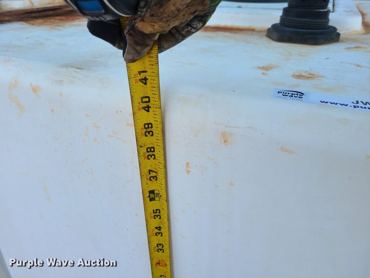 image for item JW9847 Fiberglass tank