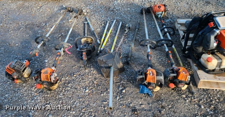 image for item JW9849 Lawn and garden equipment