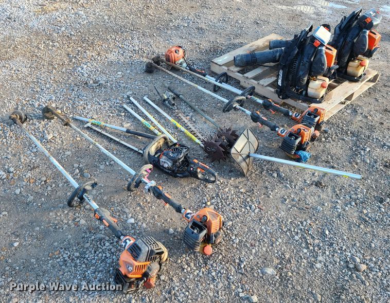 image for item JW9849 Lawn and garden equipment