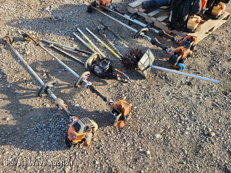 image for item JW9849 Lawn and garden equipment