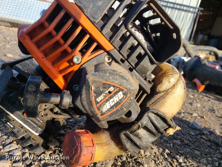 image for item JW9849 Lawn and garden equipment