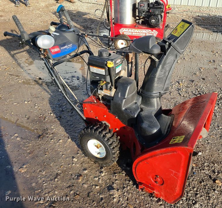 image for item JW9850 Toro Powermax 828OXE  snow blower