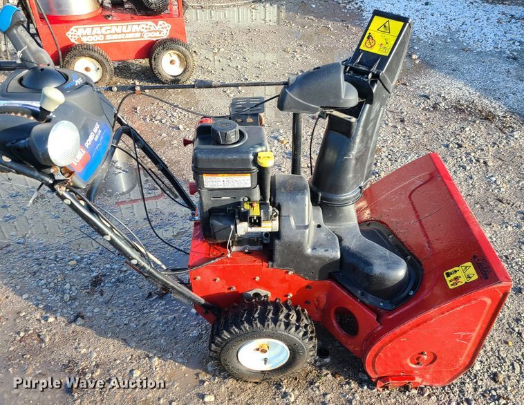image for item JW9850 Toro Powermax 828OXE  snow blower