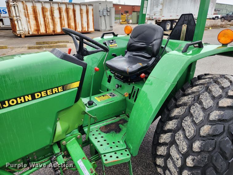 image for item KT9528 1996 John Deere 1070  tractor