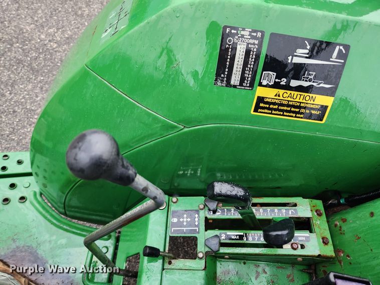 image for item KT9528 1996 John Deere 1070  tractor