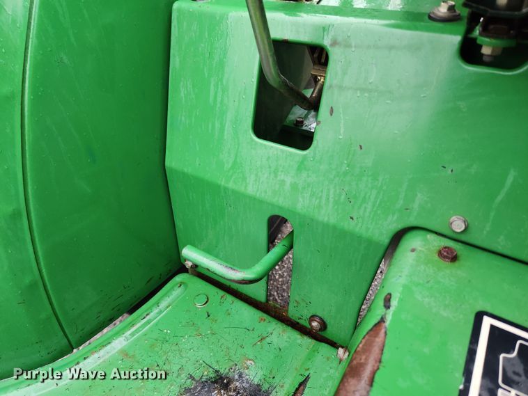 image for item KT9528 1996 John Deere 1070  tractor