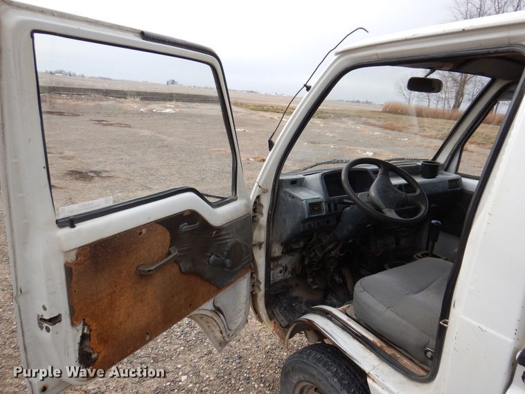 image for item KW9557 2004 Wuling PLNBi1  mini truck