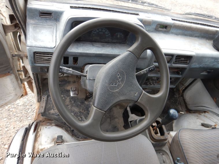 image for item KW9557 2004 Wuling PLNBi1  mini truck