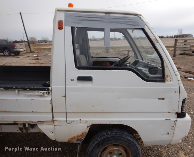 image for item KW9557 2004 Wuling PLNBi1  mini truck