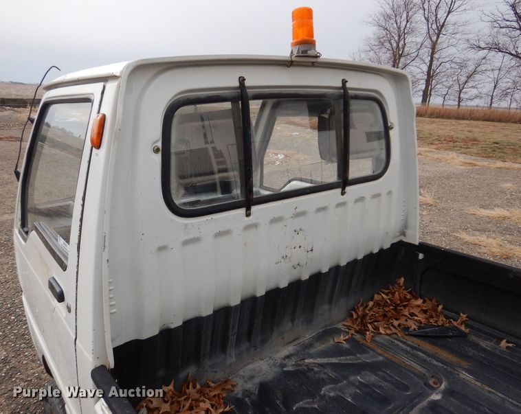 image for item KW9557 2004 Wuling PLNBi1  mini truck