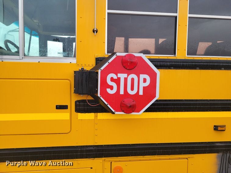 image for item LG9405 2014 IC PB105  school bus