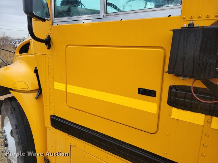 image for item LG9405 2014 IC PB105  school bus