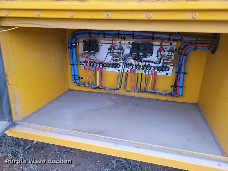 image for item LG9405 2014 IC PB105  school bus