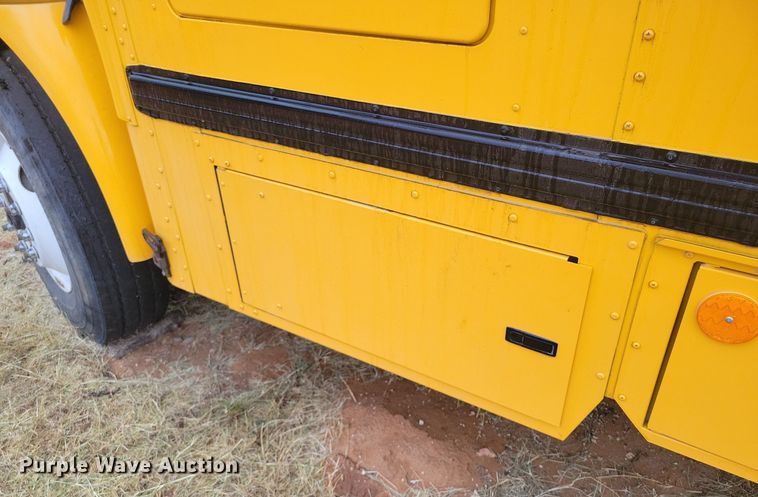 image for item LG9405 2014 IC PB105  school bus