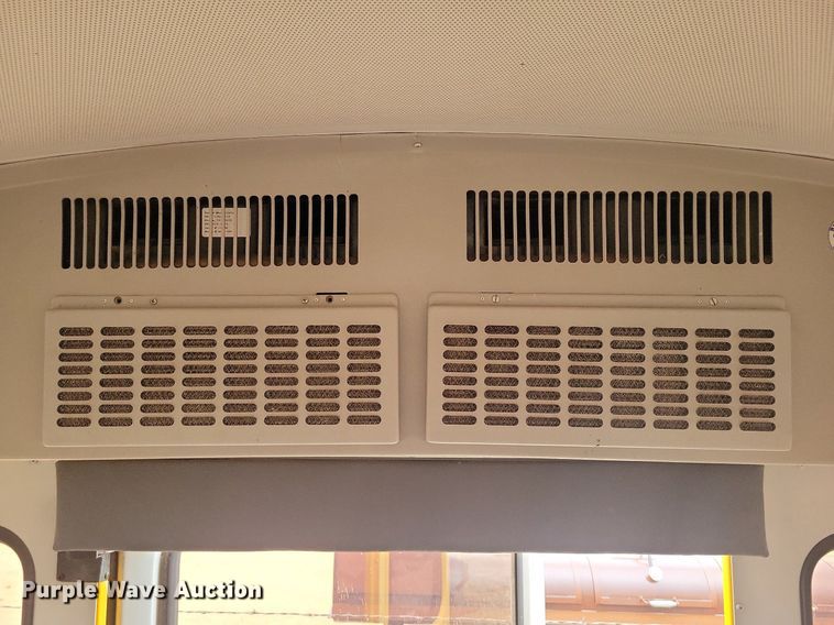 image for item LG9405 2014 IC PB105  school bus