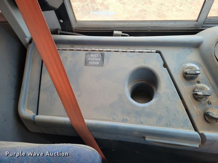 image for item LG9405 2014 IC PB105  school bus