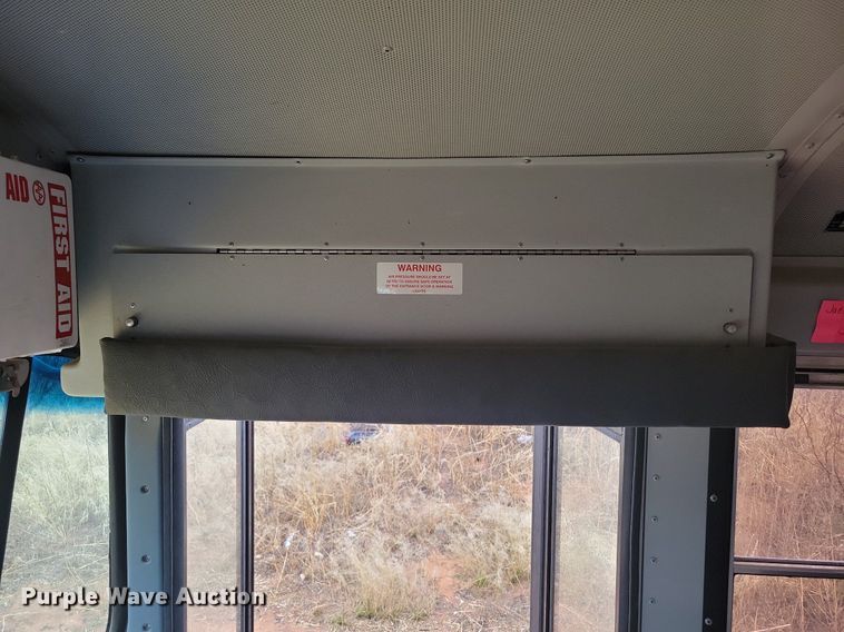 image for item LG9405 2014 IC PB105  school bus