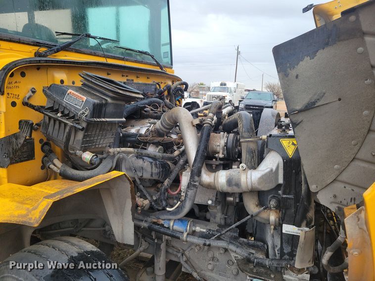 image for item LG9405 2014 IC PB105  school bus