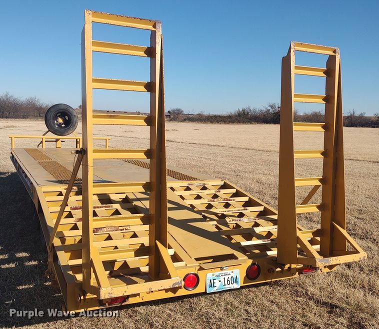 image for item LK9351 1977 Belshe  equipment trailer