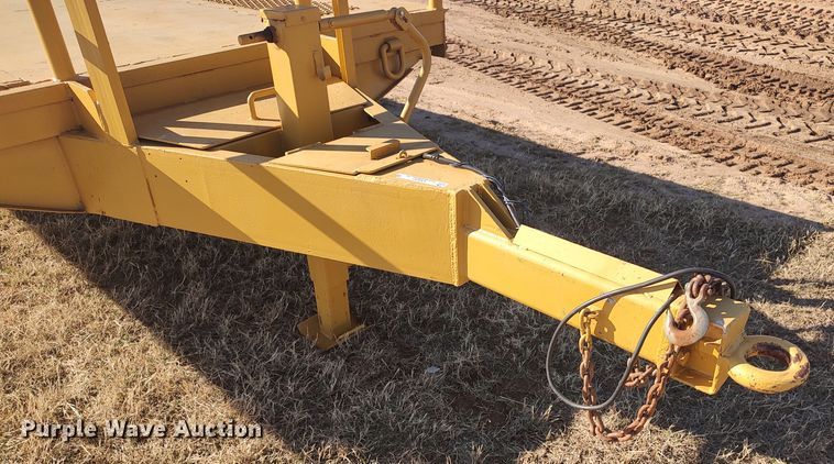 image for item LK9351 1977 Belshe  equipment trailer